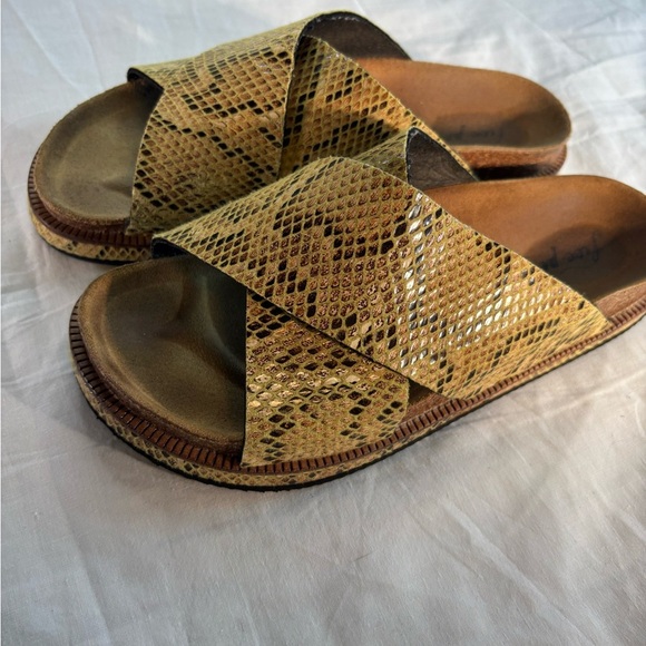 Free People Viola Sidelines Snakeskin Cork Sandals , Size 8 - Picture 3 of 9